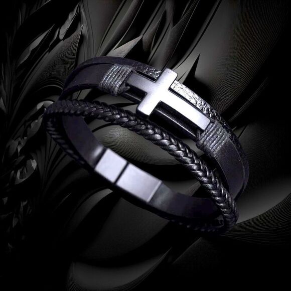 Men’s Leather Cross Bracelet l 3-Strand l Magnetic Closure l New - Picture 3 of 6